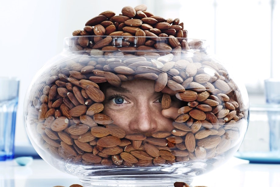 vad innehåller mandel